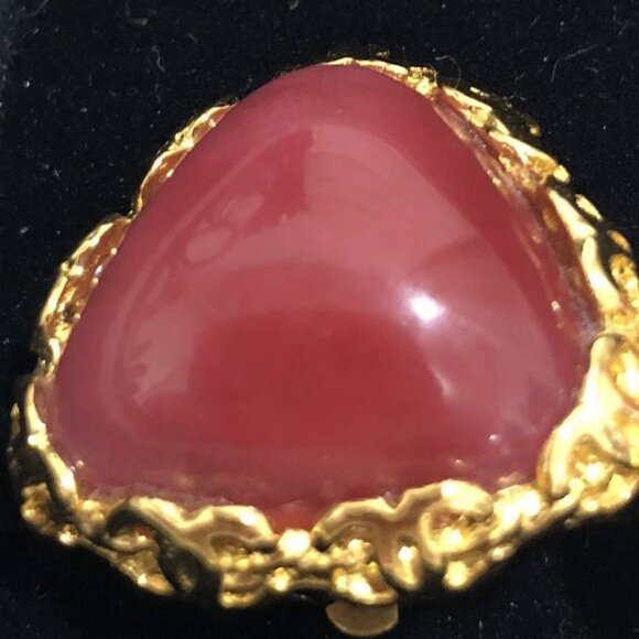 CHANEL Red Gripoix Stones Triangle Clip-On Earrings Gold Tone 28 Auth w/Box - Picture 7 of 10